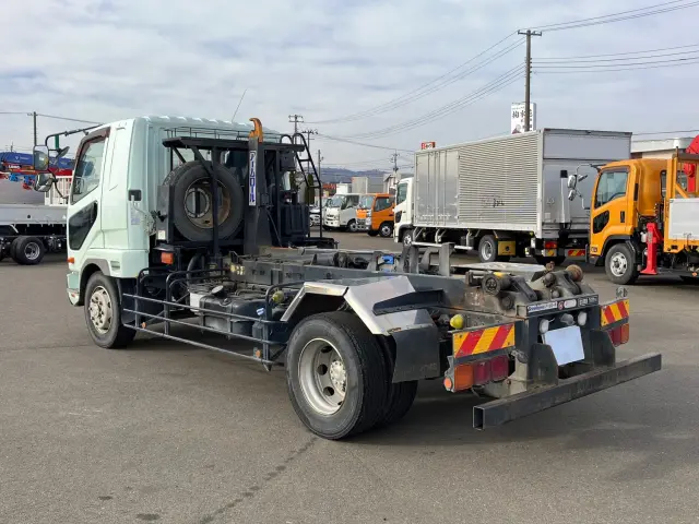 三菱 ファイター 2KG-FK62FZ(2WD)の写真4