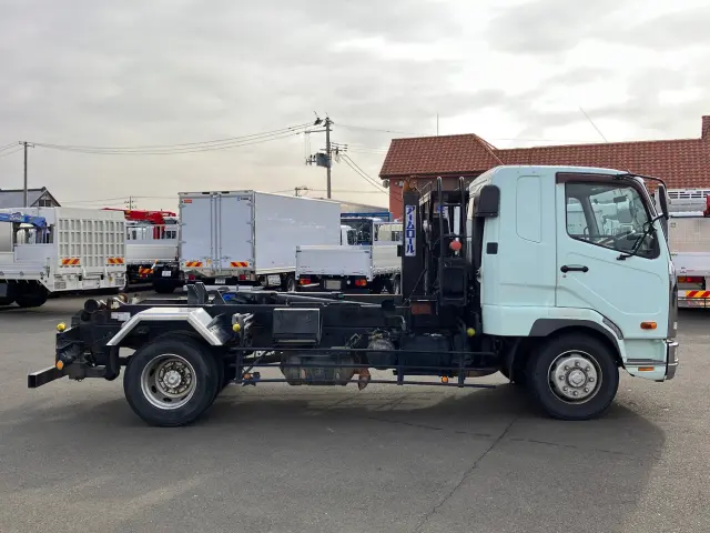 三菱 ファイター 2KG-FK62FZ(2WD)の写真6