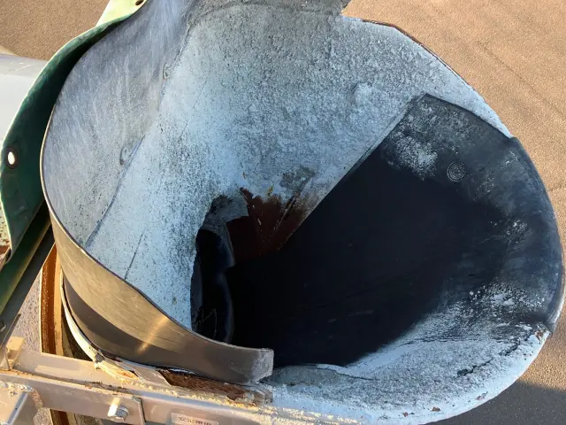 いすゞ フォワード LKG-FTR90S2(2WD)の写真10