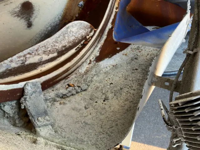 いすゞ フォワード LKG-FTR90S2(2WD)の写真13