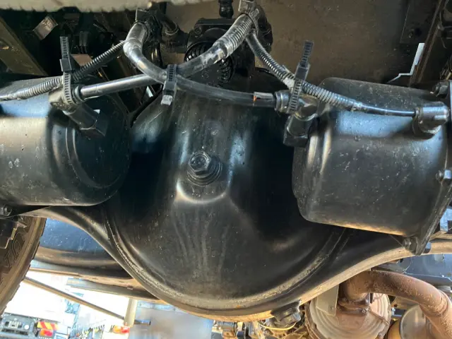 いすゞ フォワード LKG-FTR90S2(2WD)の写真16