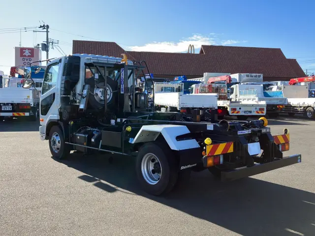 三菱 ファイター 2KG-FK72F(2WD)の写真4