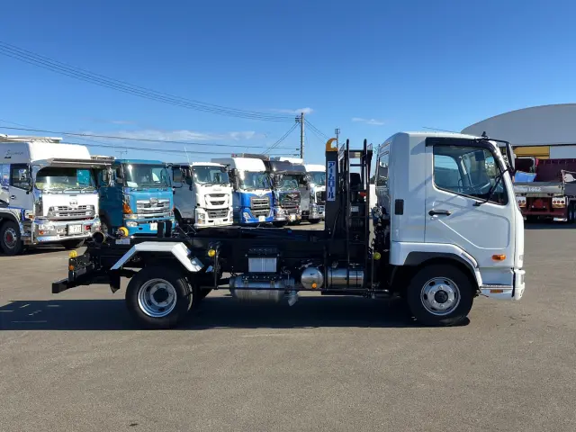 三菱 ファイター 2KG-FK72F(2WD)の写真6