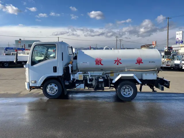 いすゞ エルフ SKG-NPR85YN(2WD)の写真5