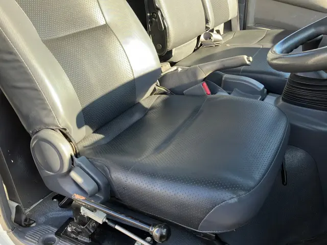 いすゞ エルフ SKG-NPR85YN(2WD)の写真18