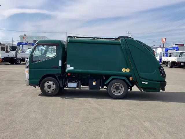三菱 キャンター TPG-FEA50(2WD)の写真5