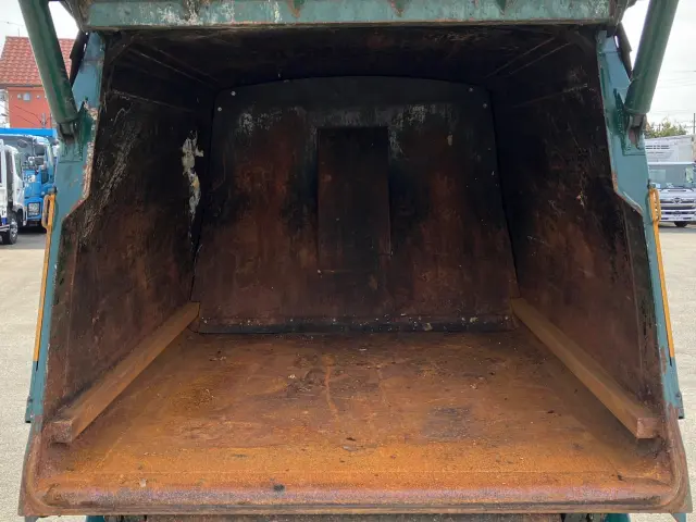 三菱 キャンター TPG-FEA50(2WD)の写真8