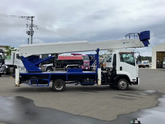 いすゞ フォワード TKG-FRR90S1(2WD)の写真6