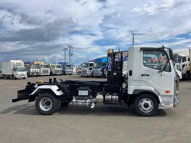三菱 ファイター 2KG-FK72F(2WD)の写真6
