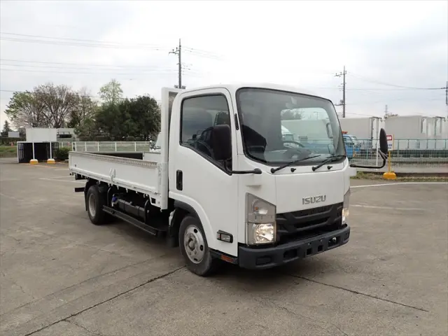 いすゞ エルフ 2RG-NMR88AR(2WD)の写真3