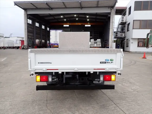 いすゞ エルフ 2RG-NMR88AR(2WD)の写真5