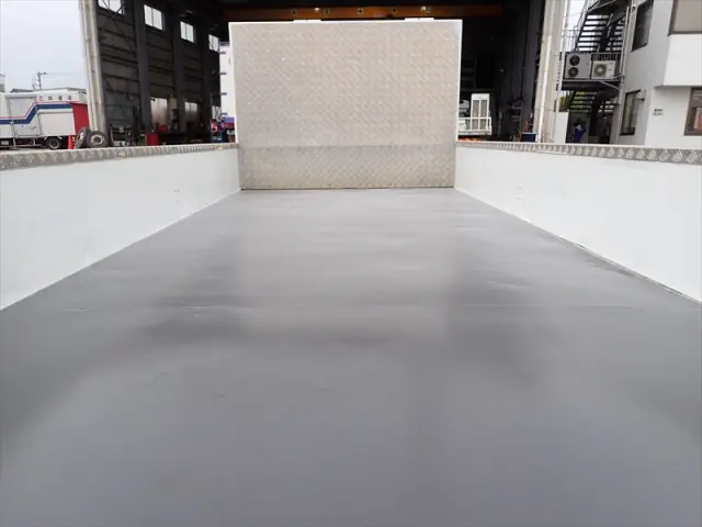 いすゞ エルフ 2RG-NMR88AR(2WD)の写真6