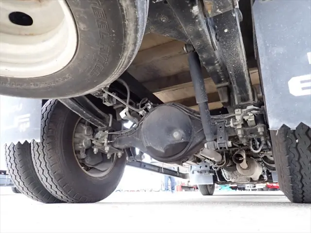 いすゞ エルフ 2RG-NMR88AR(2WD)の写真11