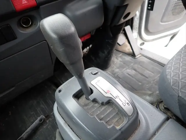 いすゞ エルフ 2RG-NMR88AR(2WD)の写真20