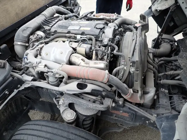 いすゞ エルフ 2RG-NMR88AR(2WD)の写真27