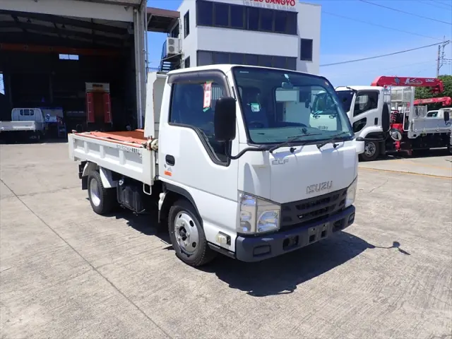 いすゞ エルフ TPG-NKR85AN(2WD)の写真3