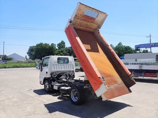 いすゞ エルフ TPG-NKR85AN(2WD)の写真10