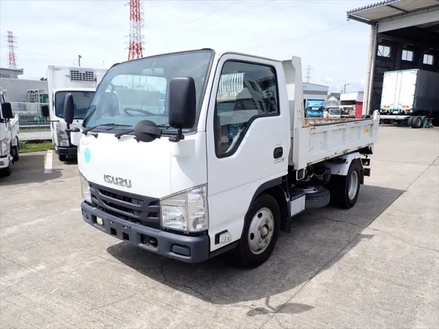 いすゞ エルフ TPG-NKR85AN(2WD)の写真1
