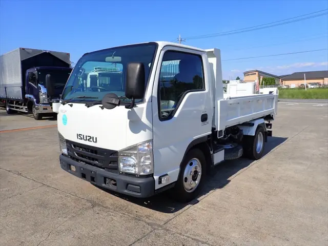 いすゞ エルフ TPG-NKR85AN(2WD)の写真1