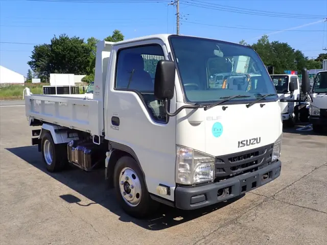 いすゞ エルフ TPG-NKR85AN(2WD)の写真3