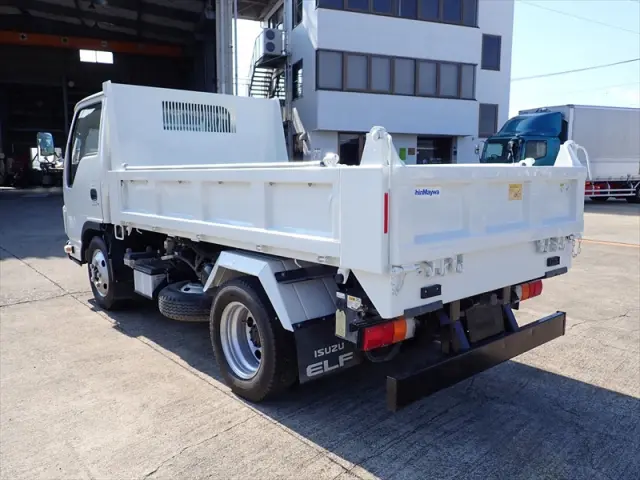 いすゞ エルフ TPG-NKR85AN(2WD)の写真4