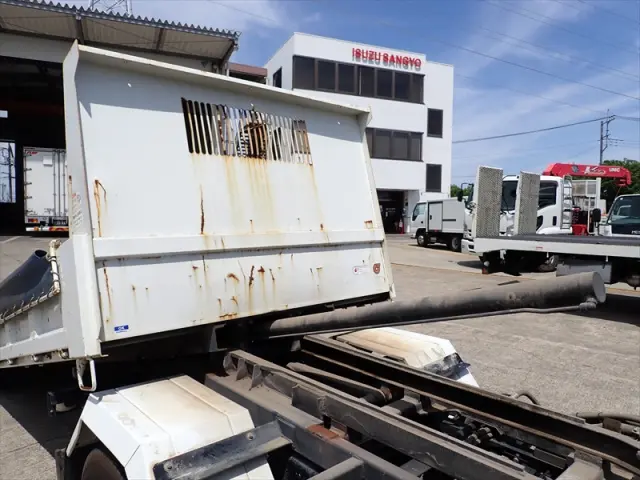 いすゞ エルフ TPG-NKR85AN(2WD)の写真6