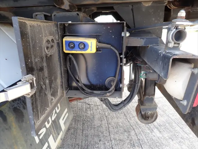 いすゞ エルフ TPG-NKR85AN(2WD)の写真8