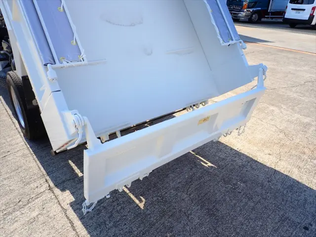 いすゞ エルフ TPG-NKR85AN(2WD)の写真10