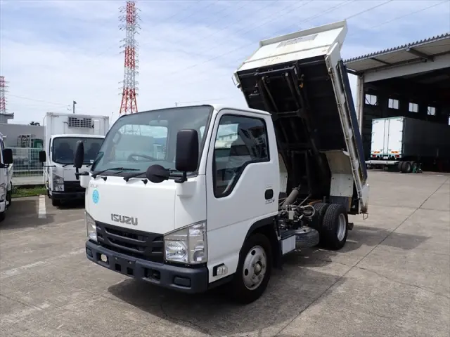 いすゞ エルフ TPG-NKR85AN(2WD)の写真13