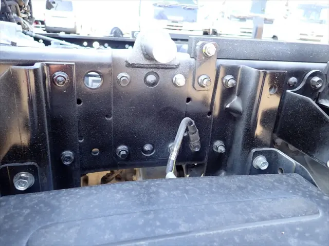 いすゞ エルフ TPG-NKR85AN(2WD)の写真14