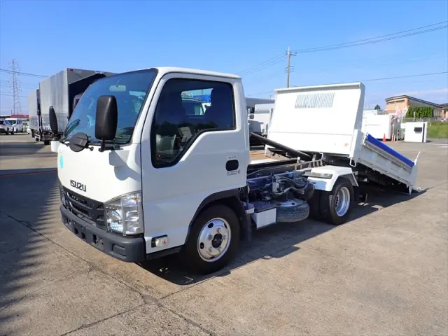 いすゞ エルフ TPG-NKR85AN(2WD)の写真24