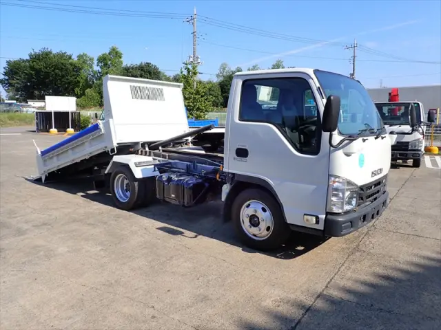 いすゞ エルフ TPG-NKR85AN(2WD)の写真26