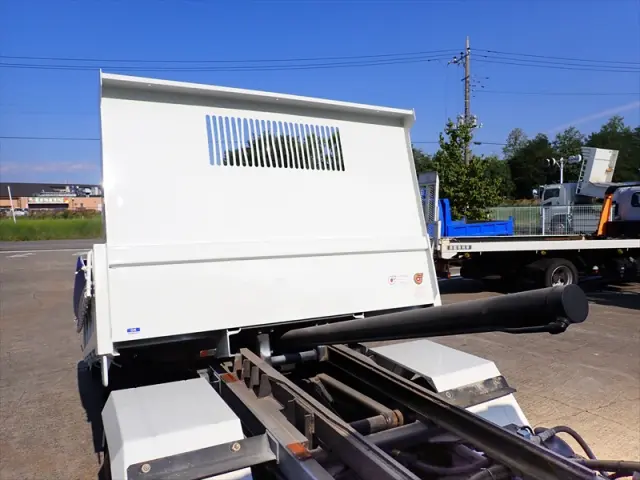 いすゞ エルフ TPG-NKR85AN(2WD)の写真30