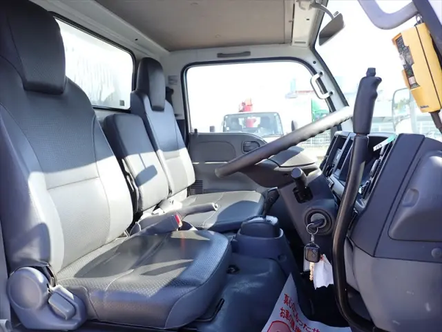 いすゞ エルフ TPG-NKR85AN(2WD)の写真41