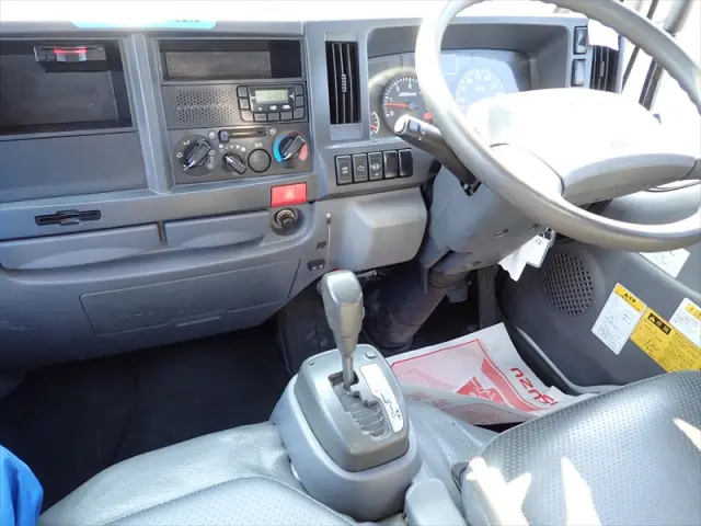 いすゞ エルフ TPG-NKR85AN(2WD)の写真43