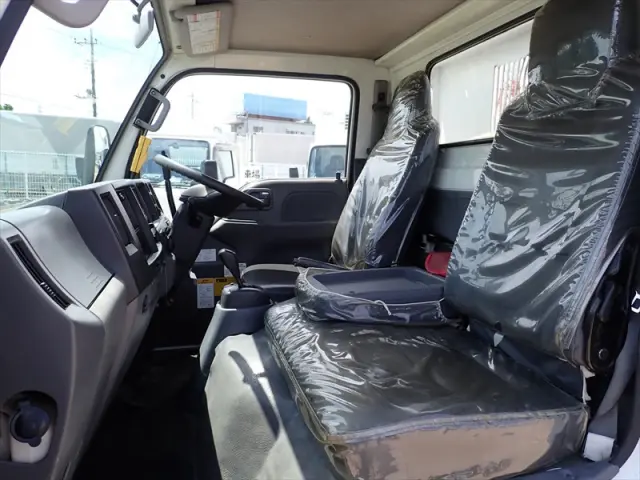 いすゞ エルフ TPG-NKR85AN(2WD)の写真46