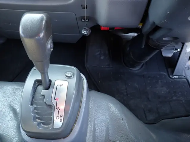 いすゞ エルフ TPG-NKR85AN(2WD)の写真46