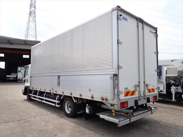 いすゞ フォワード 2RG-FRR90T2(2WD)の写真4