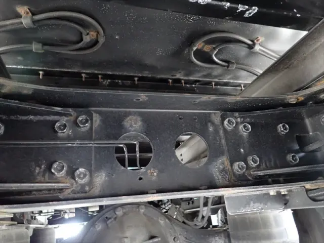 いすゞ フォワード 2RG-FRR90T2(2WD)の写真34