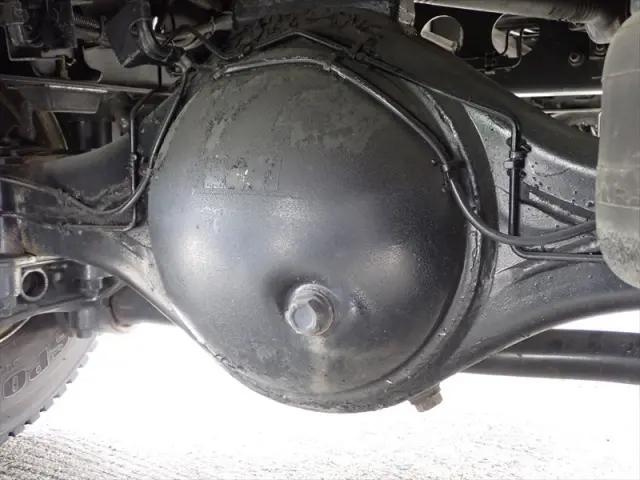 いすゞ フォワード 2RG-FRR90T2(2WD)の写真35