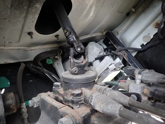 いすゞ フォワード 2RG-FRR90T2(2WD)の写真38