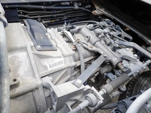いすゞ フォワード 2RG-FRR90T2(2WD)の写真40
