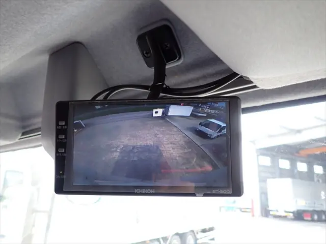 いすゞ フォワード 2RG-FRR90T2(2WD)の写真50