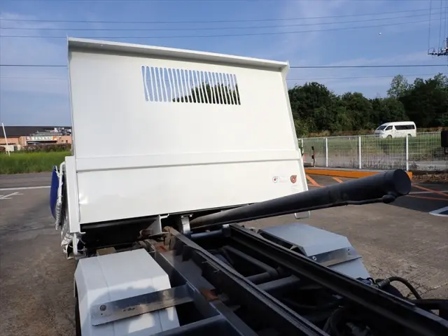 いすゞ エルフ TPG-NKR85AN(2WD)の写真7