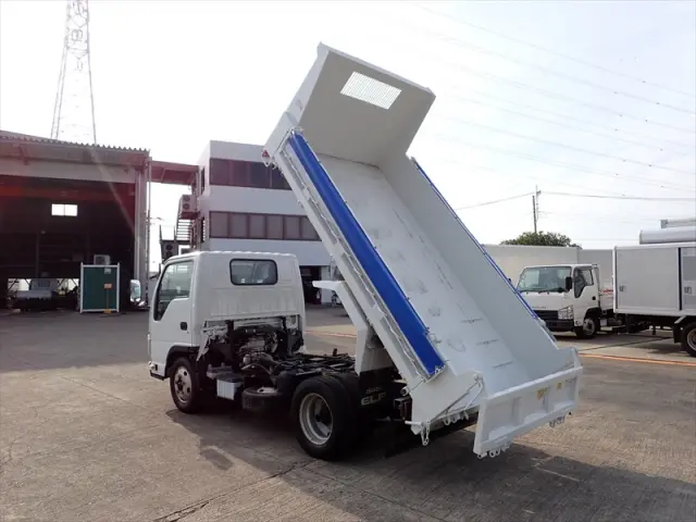 いすゞ エルフ TPG-NKR85AN(2WD)の写真15