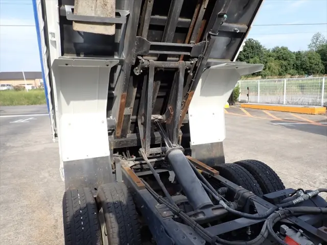 いすゞ エルフ TPG-NKR85AN(2WD)の写真18