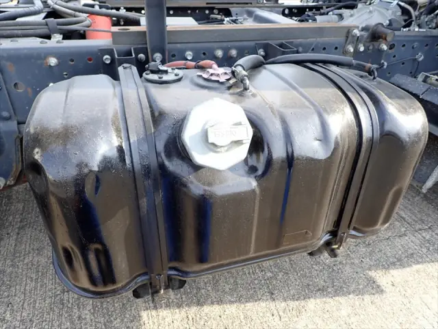 いすゞ エルフ TPG-NKR85AN(2WD)の写真24