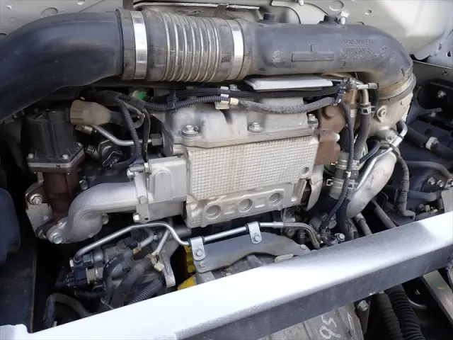 いすゞ エルフ TPG-NKR85AN(2WD)の写真29