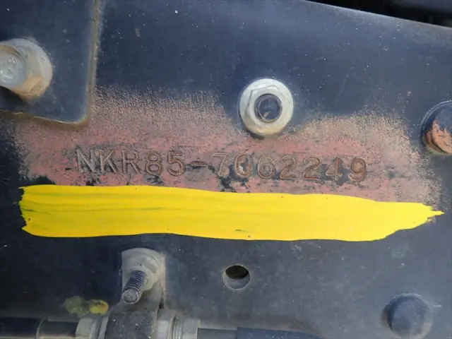 いすゞ エルフ TPG-NKR85AN(2WD)の写真31