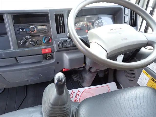 いすゞ エルフ TPG-NKR85AN(2WD)の写真41